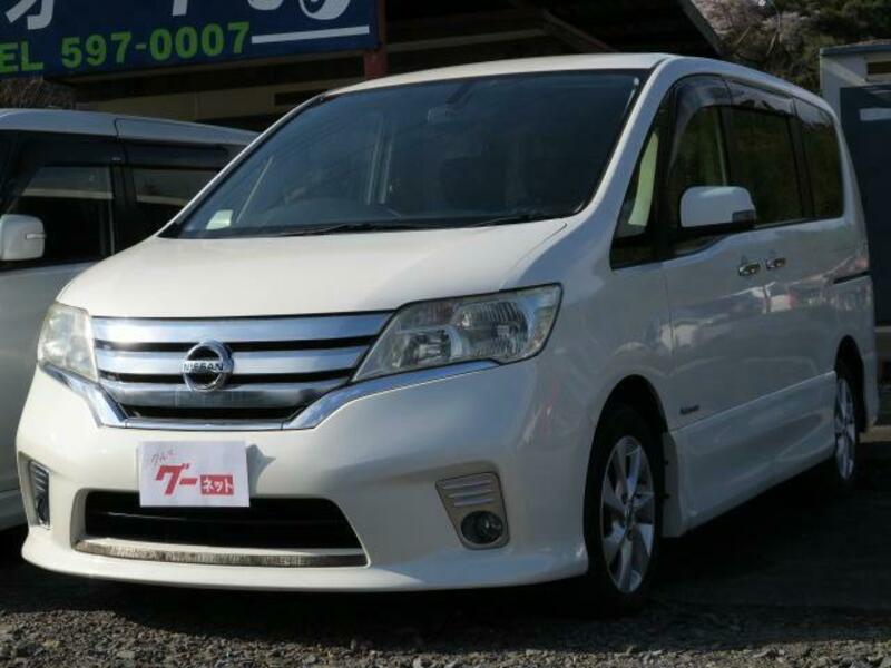 NISSAN SERENA