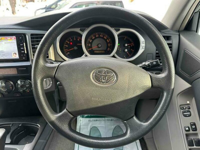 HILUX SURF
