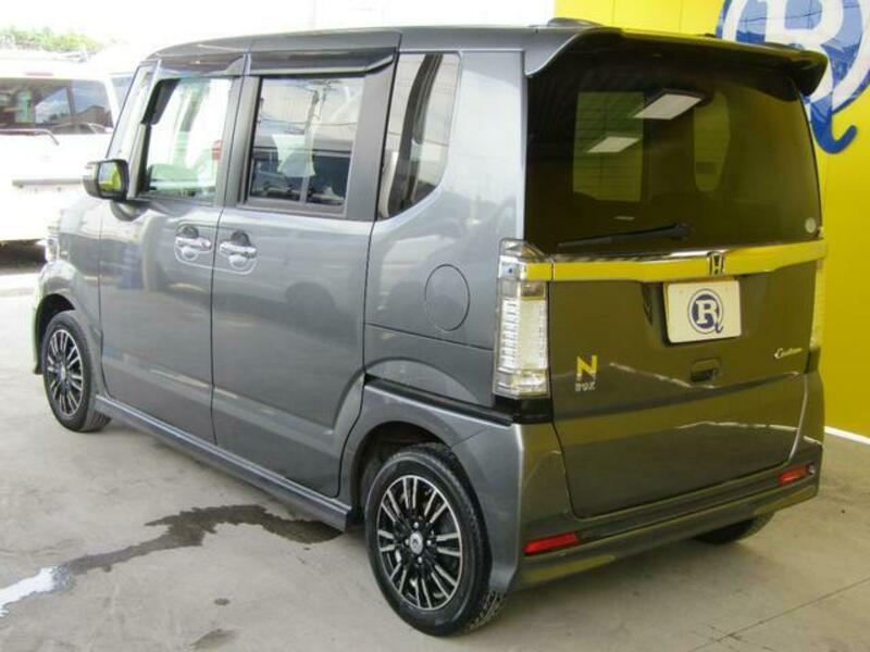 N BOX CUSTOM