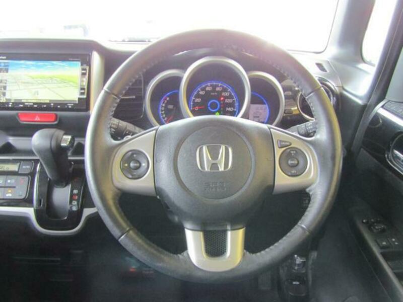N BOX CUSTOM