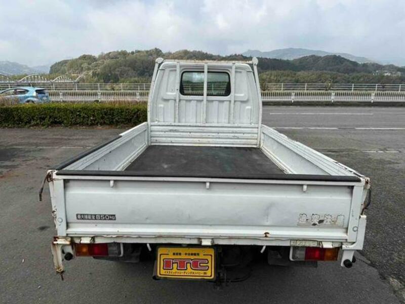 BONGO TRUCK