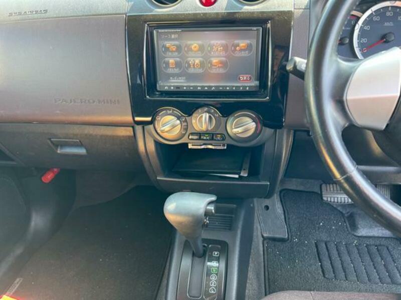 PAJERO MINI