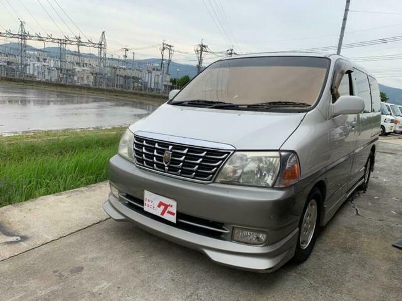 GRAND HIACE