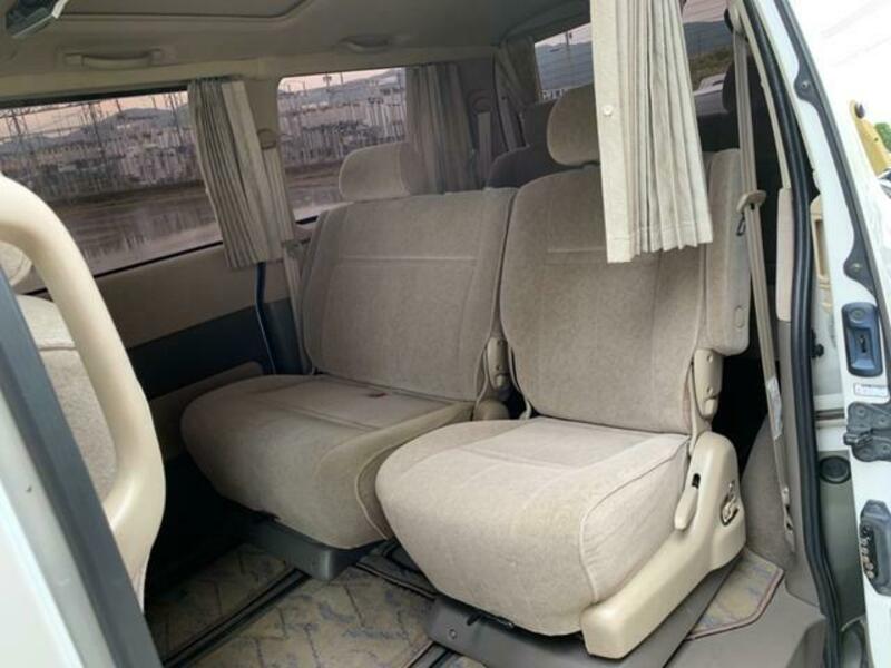 GRAND HIACE