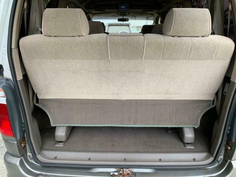 GRAND HIACE