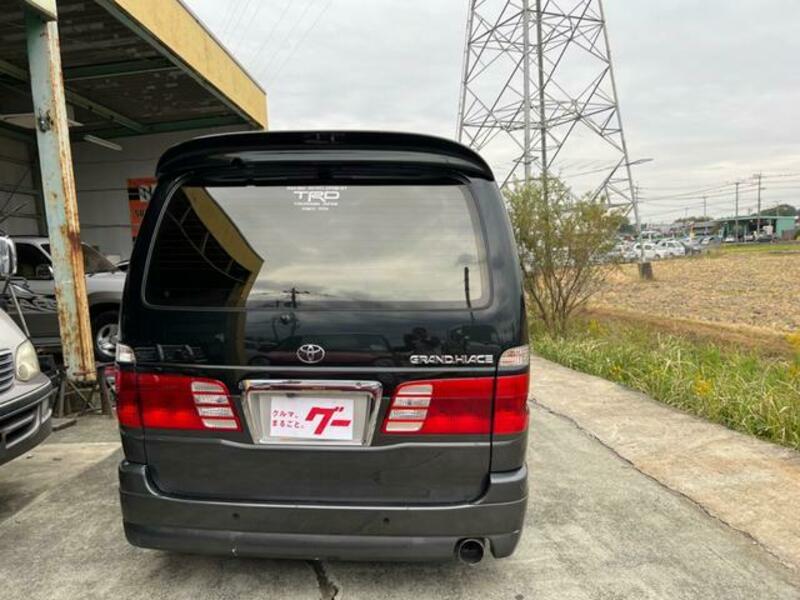 GRAND HIACE