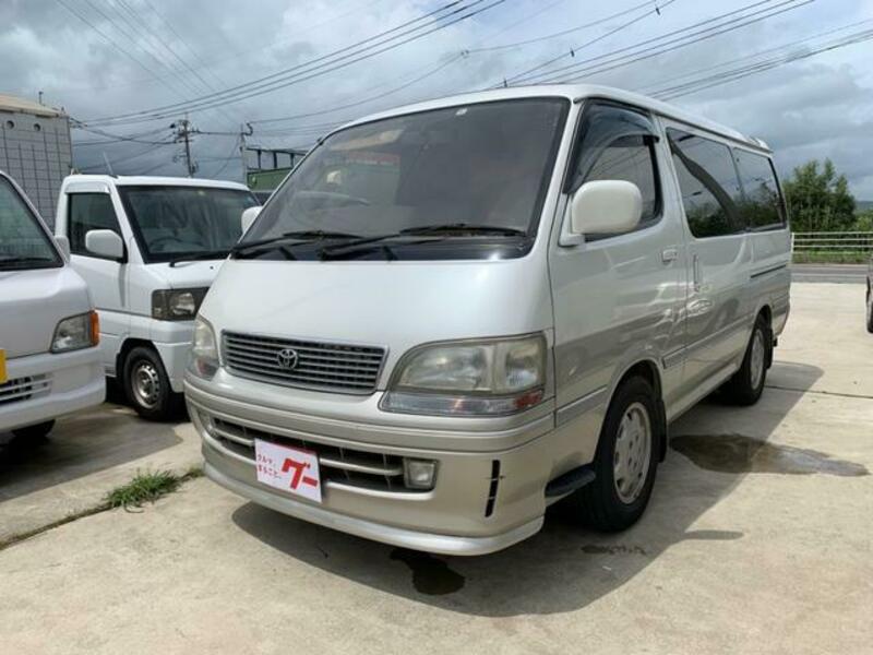 TOYOTA HIACE WAGON