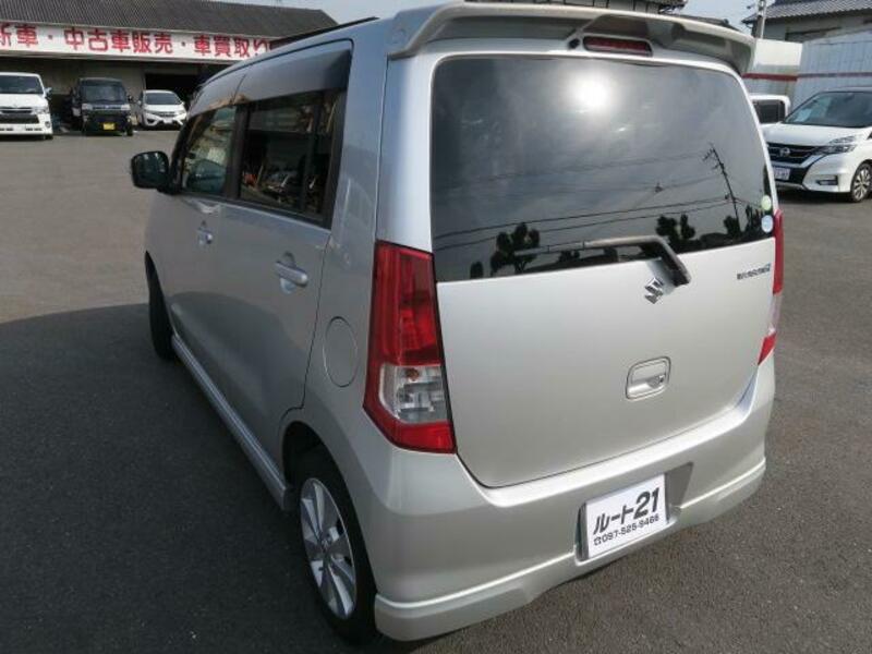 WAGON R