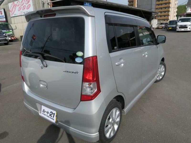 WAGON R