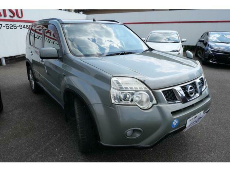 X-TRAIL