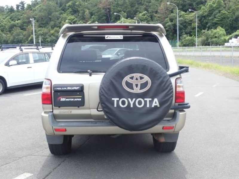HILUX SURF