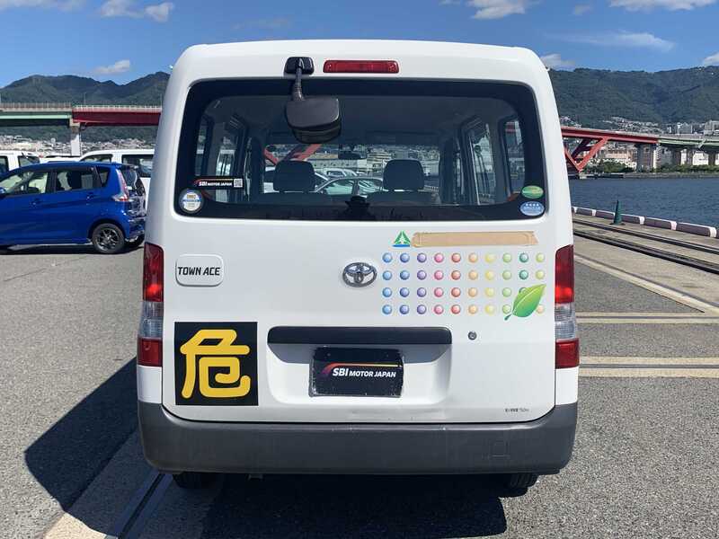 TOWN ACE VAN