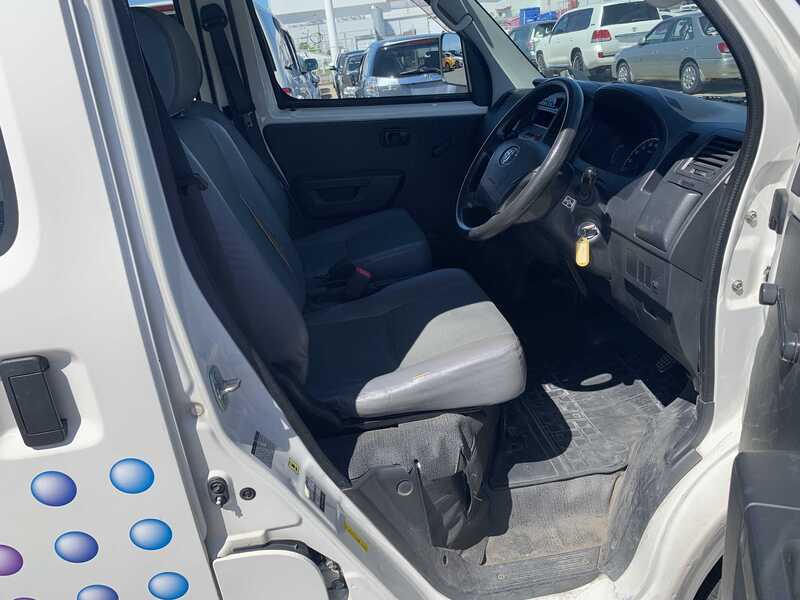 TOWN ACE VAN
