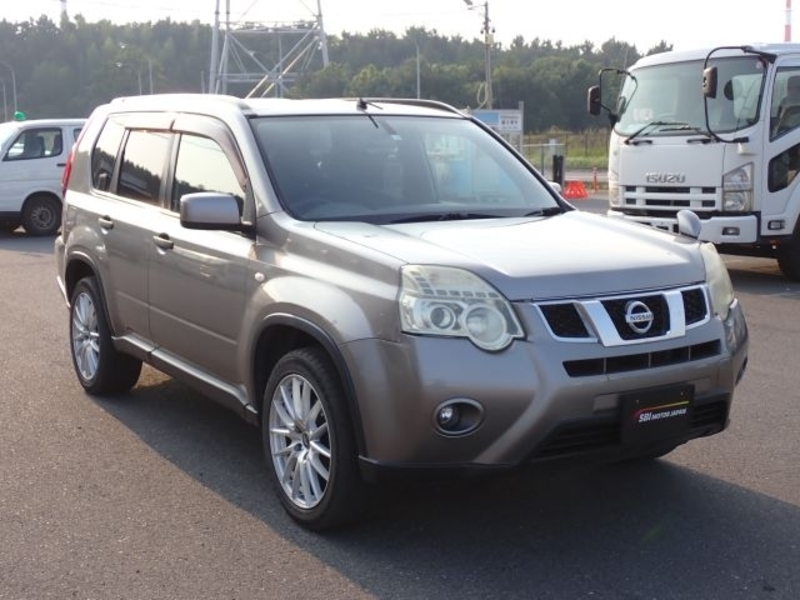 X-TRAIL
