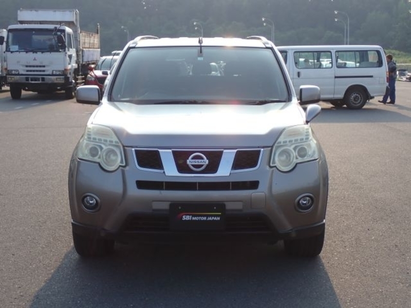 X-TRAIL