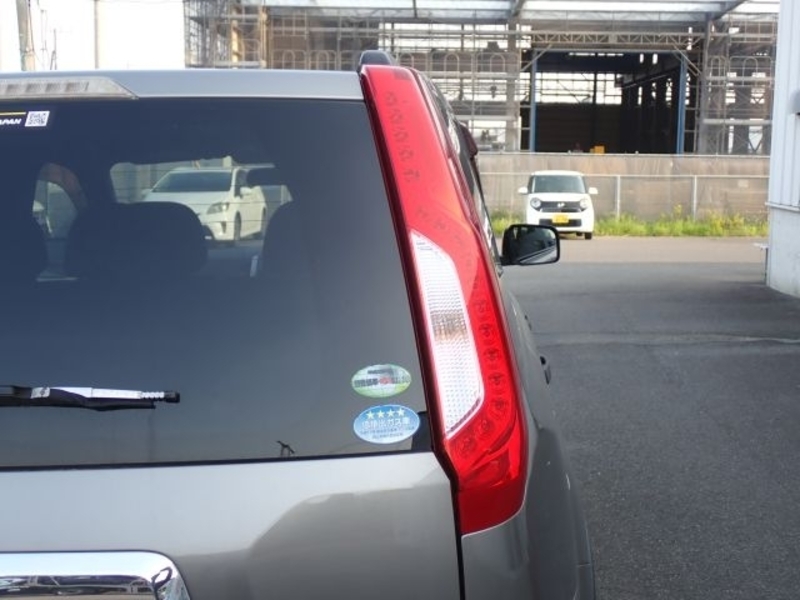X-TRAIL