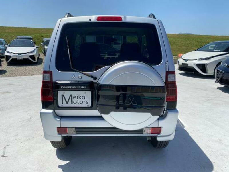 PAJERO MINI