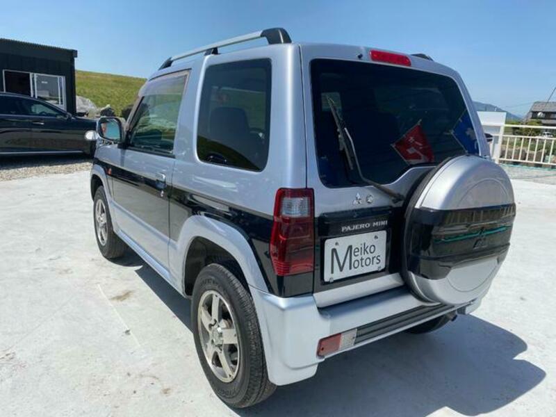 PAJERO MINI