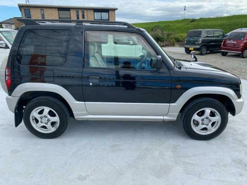 PAJERO MINI
