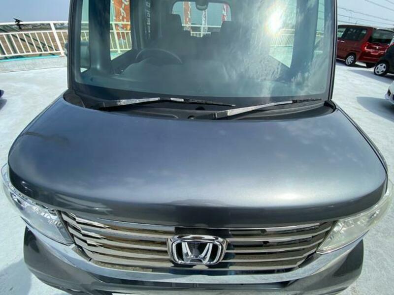N BOX CUSTOM