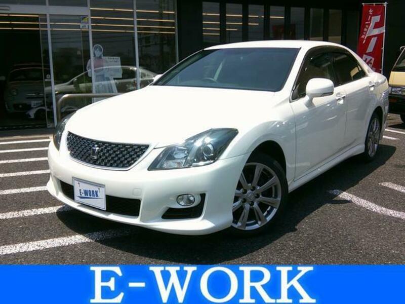 TOYOTA CROWN