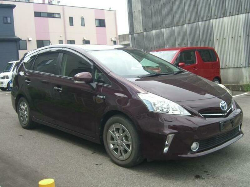 PRIUS ALPHA