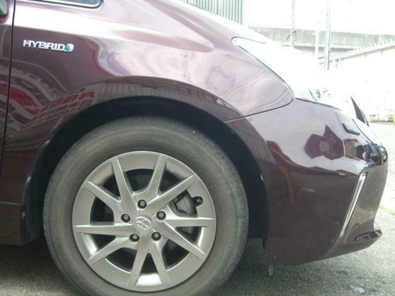 PRIUS ALPHA