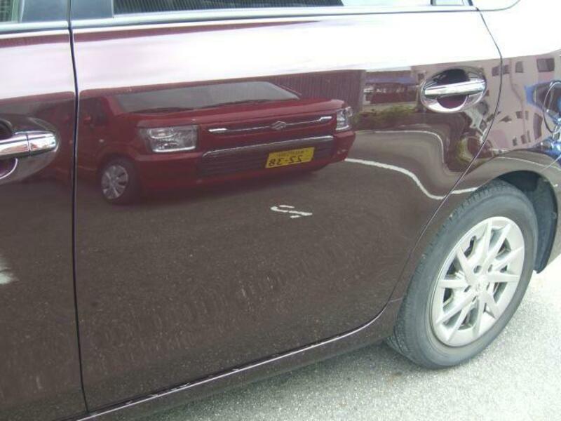 PRIUS ALPHA