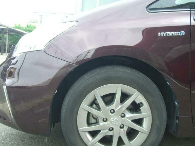 PRIUS ALPHA
