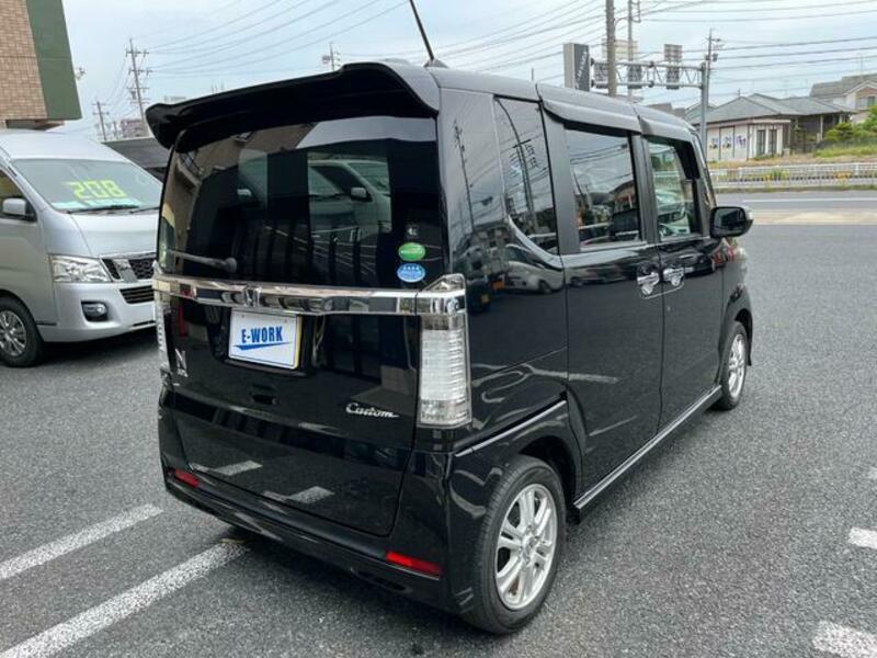 N BOX CUSTOM