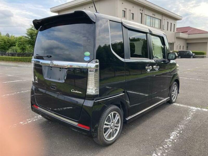 N BOX CUSTOM