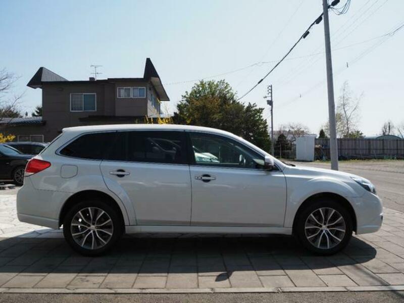 LEGACY OUTBACK