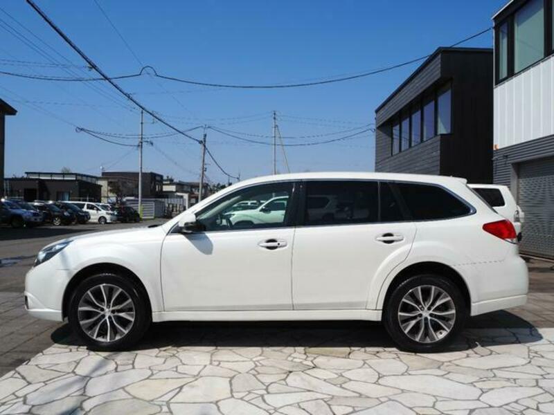 LEGACY OUTBACK