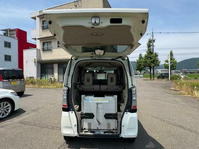 N BOX PLUS