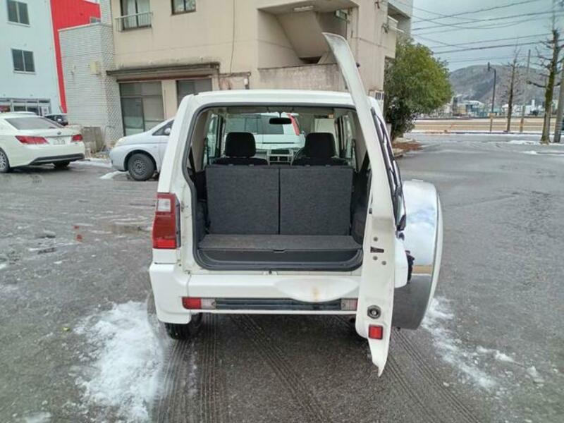 PAJERO MINI