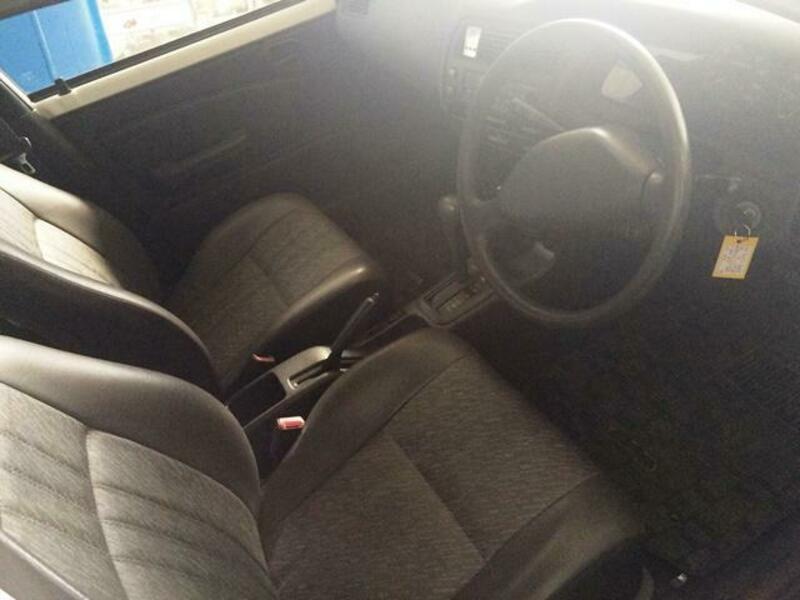 COROLLA VAN