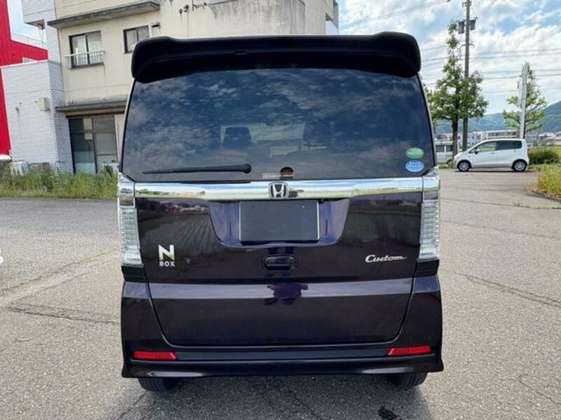 N BOX CUSTOM