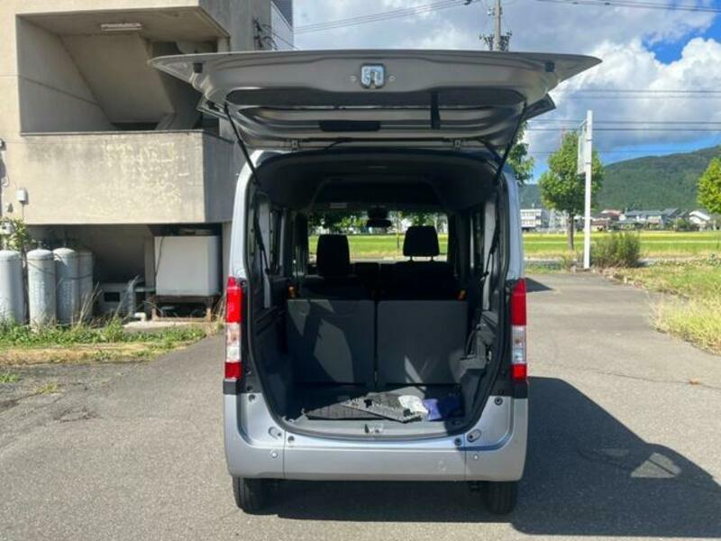 N-VAN