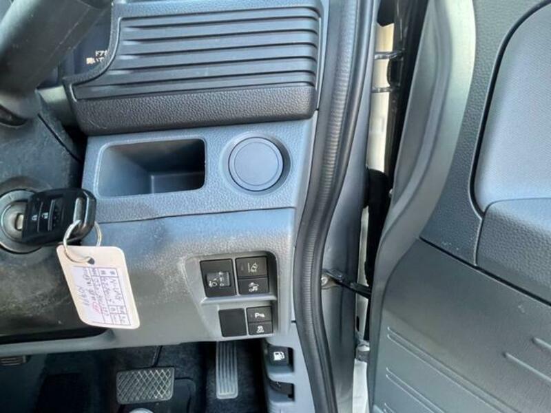N-VAN