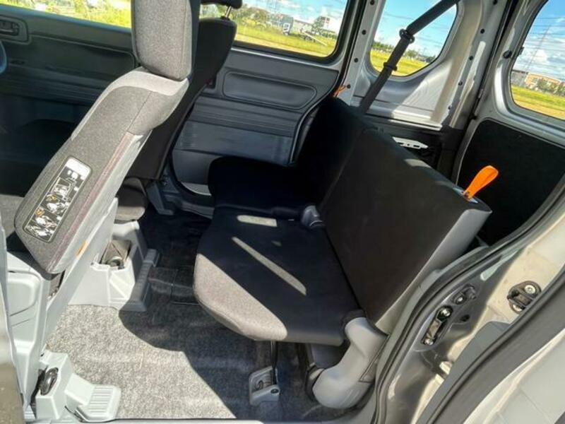 N-VAN