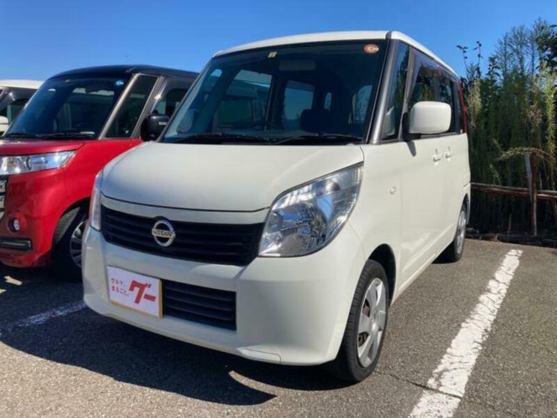 NISSAN ROOX