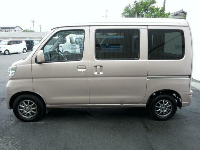 PIXIS VAN