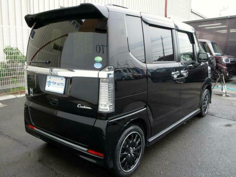 N BOX CUSTOM
