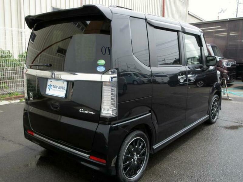 N BOX CUSTOM