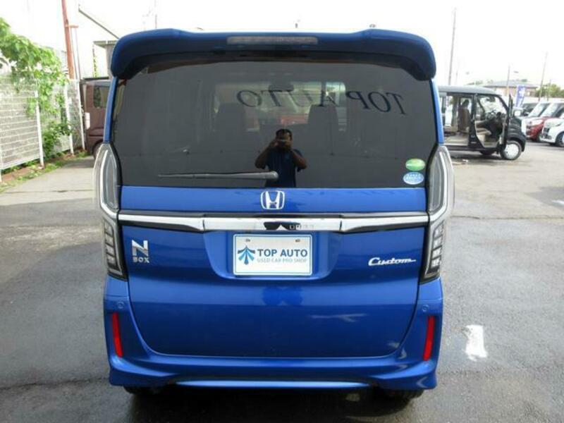 N BOX CUSTOM