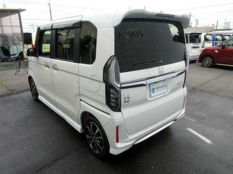 N BOX CUSTOM
