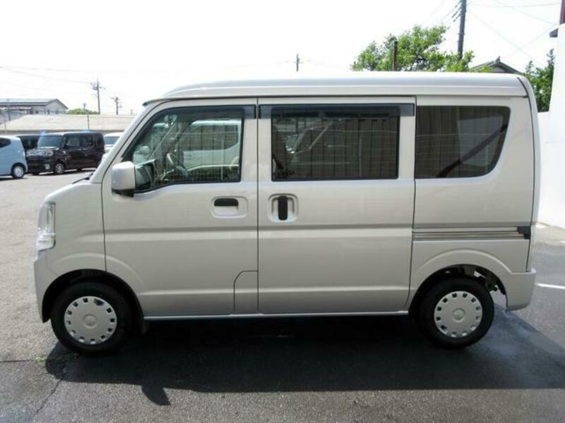 MINICAB VAN