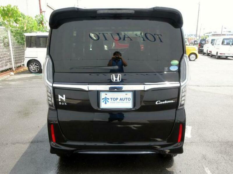 N BOX CUSTOM
