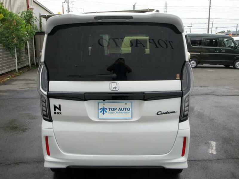 N BOX CUSTOM