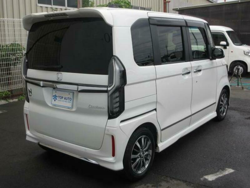 N BOX CUSTOM